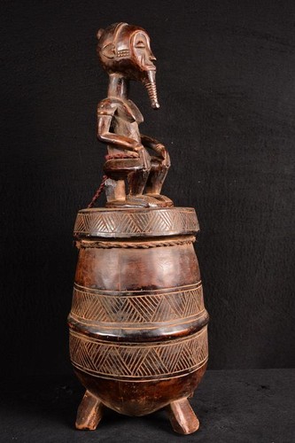 Afrikanische alte baule - alte,