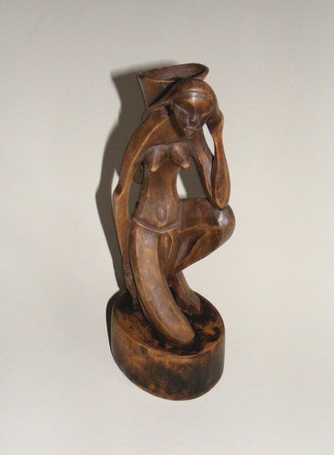 Schöne alte holzskulptur - schöne,