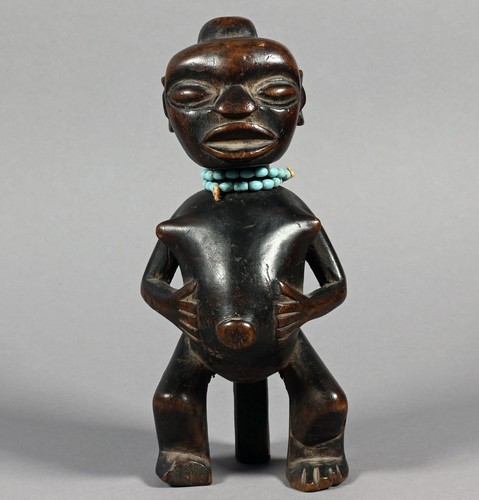 Fang reliquary guardian