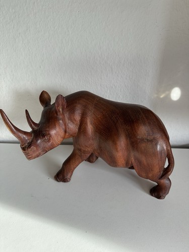 Nashorn handgeschnitzt holz - handgeschnitzt,